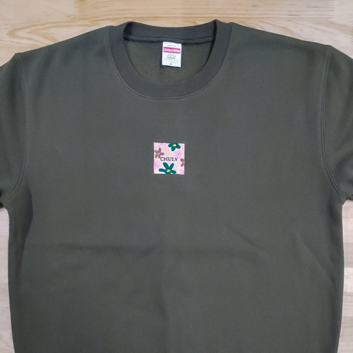 オリジナル刺繍スウェットCHULY