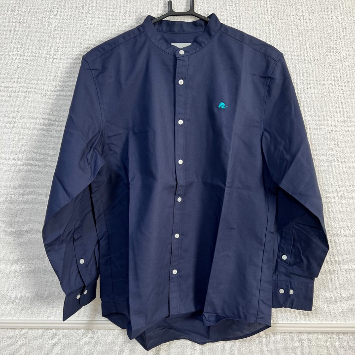 equisysロゴ刺繍シャツ全体