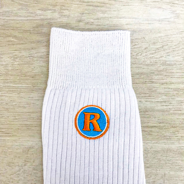 オリジナル刺繡靴下「R」