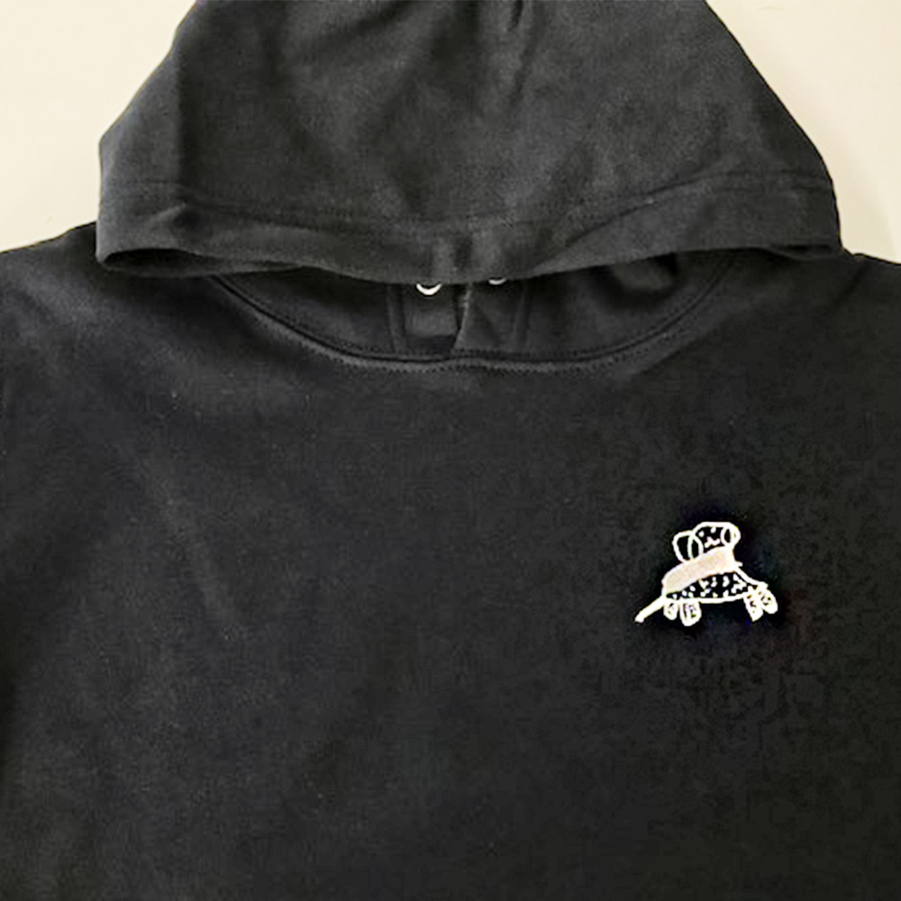 オリジナル刺繍パーカー