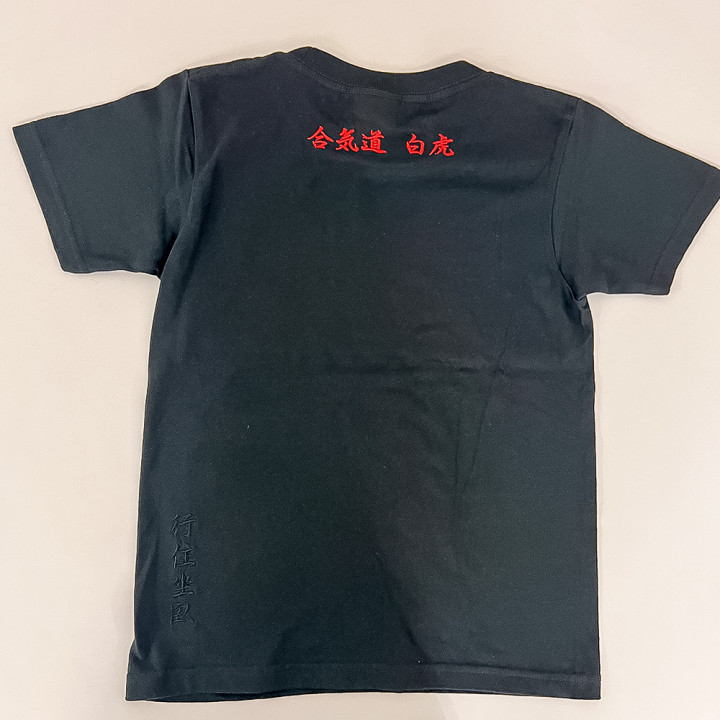 背面刺繍加工Tシャツ