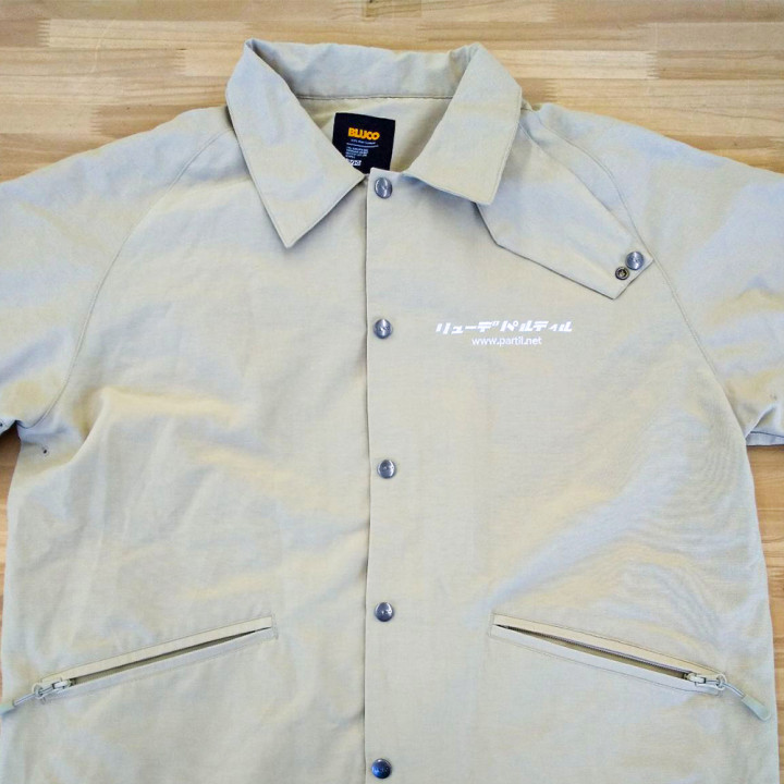 オリジナル刺繡コーチジャケット「リューデパルティル」