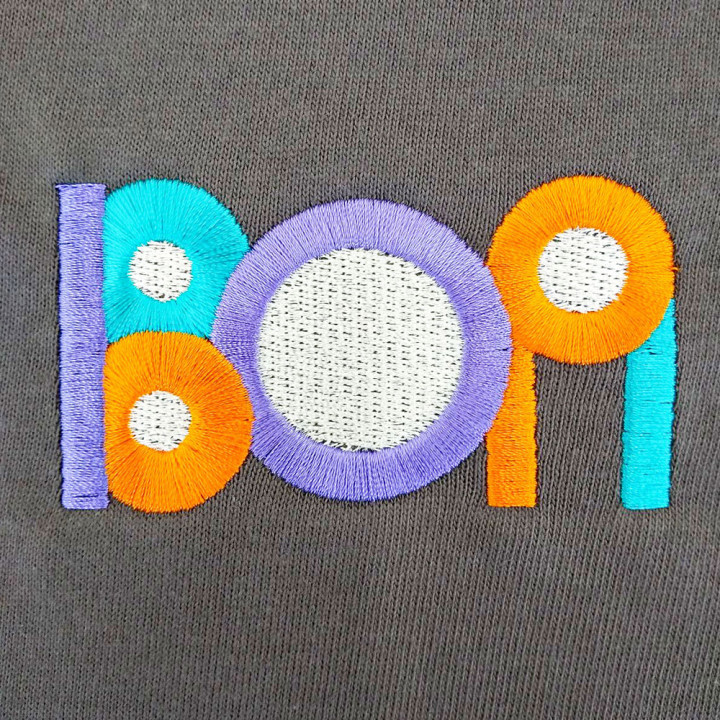 オリジナル刺繡Tシャツ「BOA」左胸