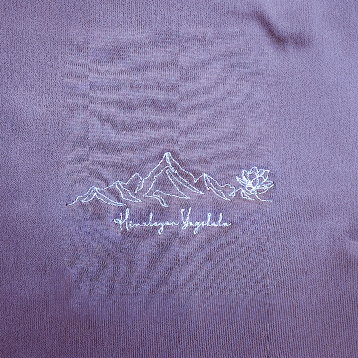 オリジナル刺繍Tシャツ「Himarayan yagshara」アップ