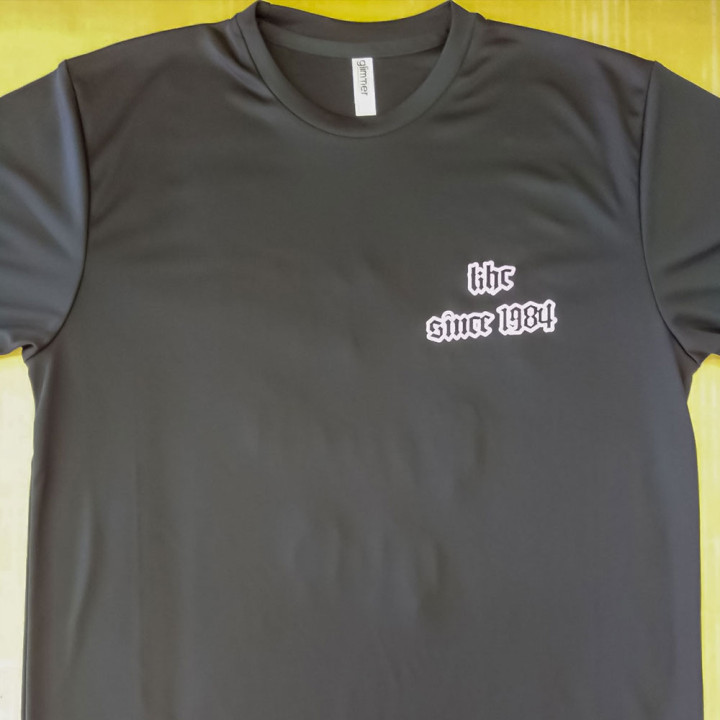 前面シルクスクリーンプリント「libc since 1984」