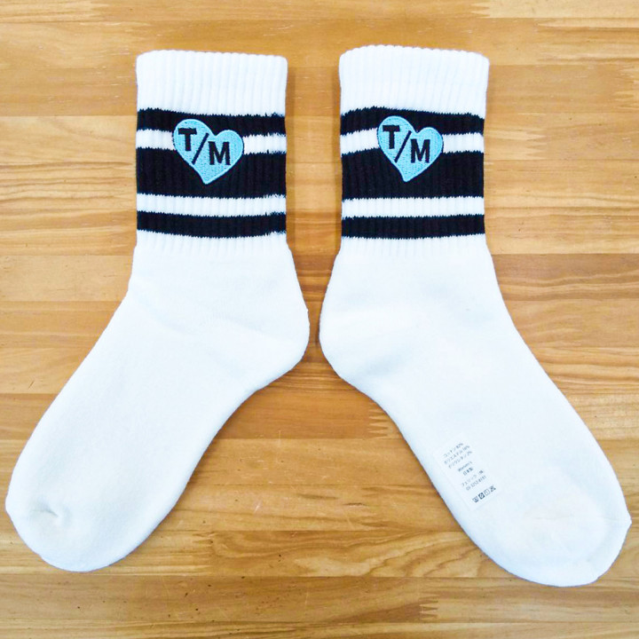 オリジナル刺繍靴下「T//M」全体