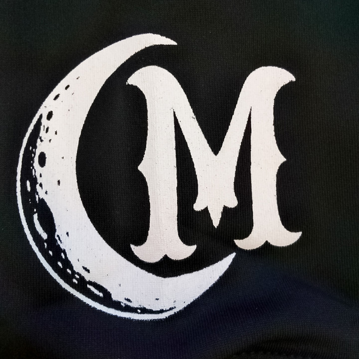 シルクスクリーンプリントTシャツ「CONAMOON」袖アップ