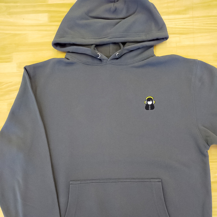 オリジナル刺繍パーカー全体「ヘッドフォンガール」