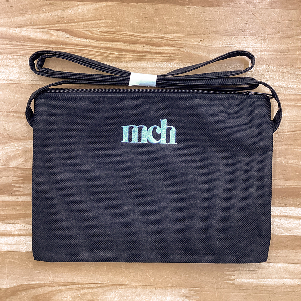 オリジナル刺繡サコッシュ「mch」