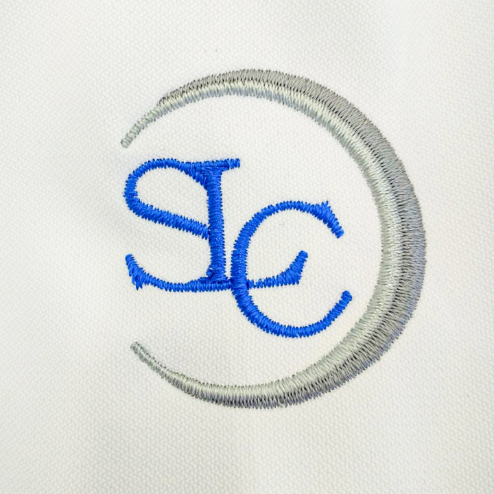 オリジナル刺繍お持ち込みドクターコートSTELLA LUNA CLINIC袖アップ
