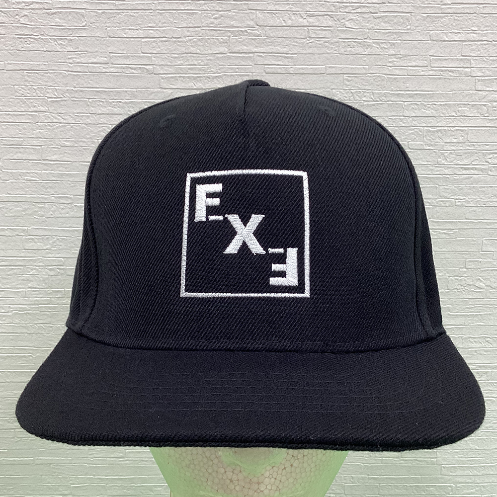 「EXE」オリジナルキャップ刺繡